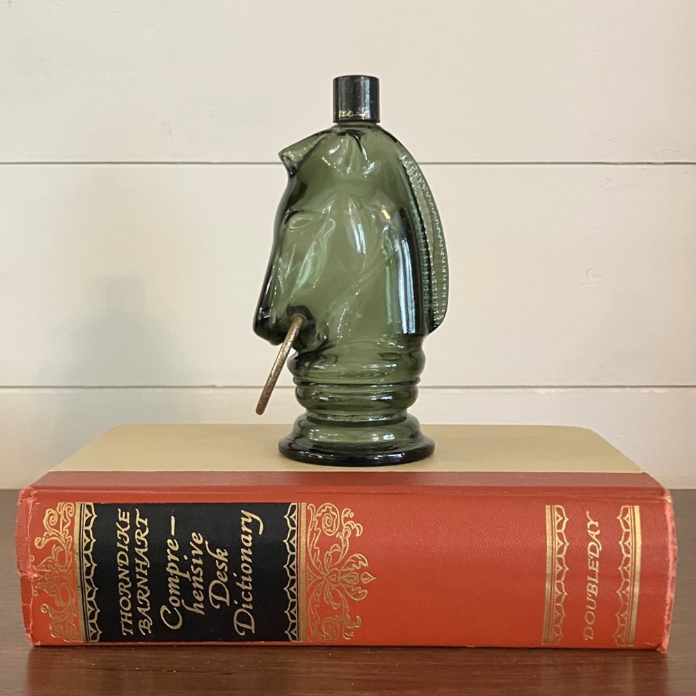Vintage Avon Green Glass Horse Head Decanter Bottle Wild Country Equestrian